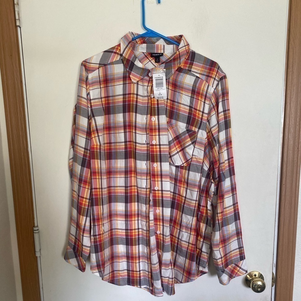 NWT Torrid size 2 18-20 plaid button down top